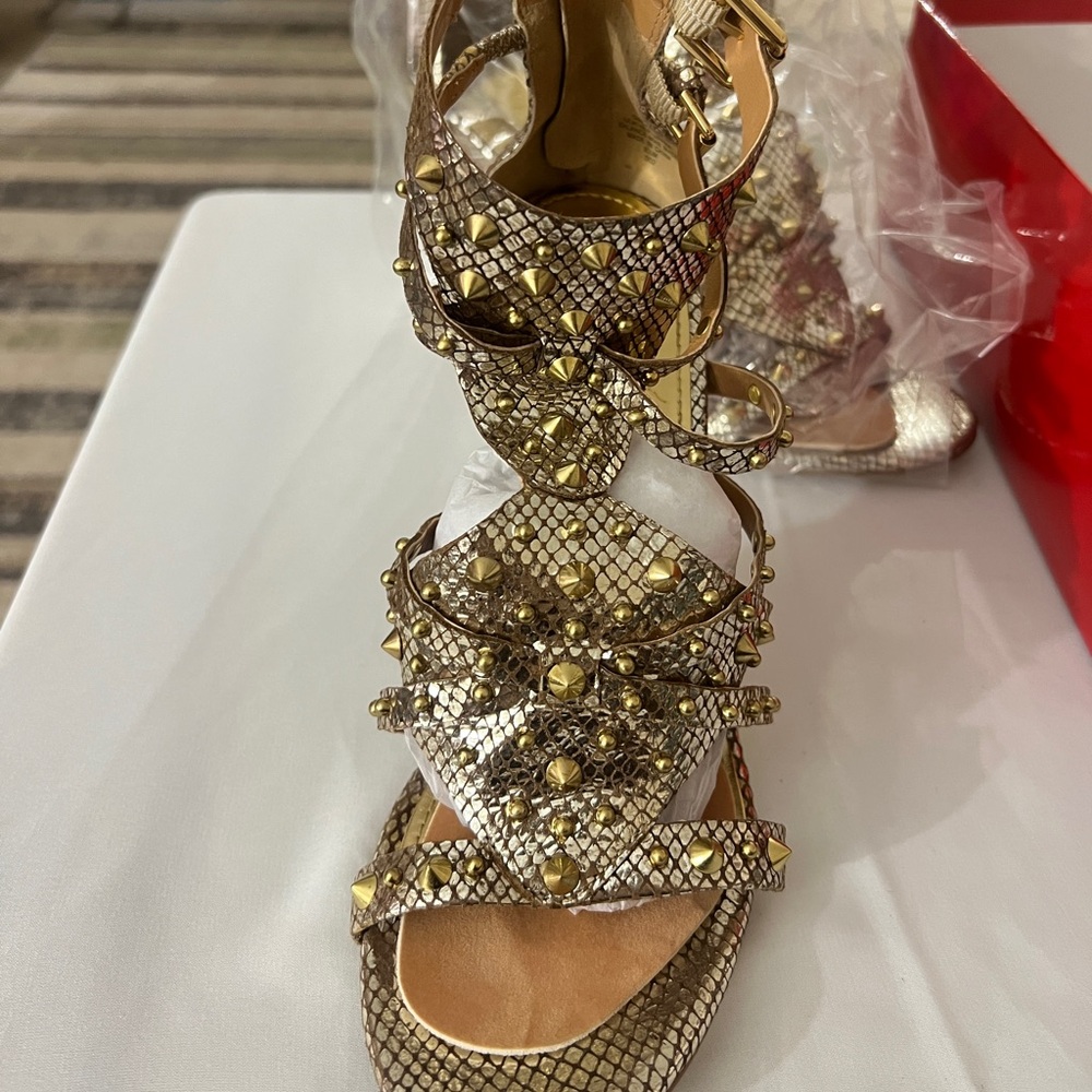 Guess shoes